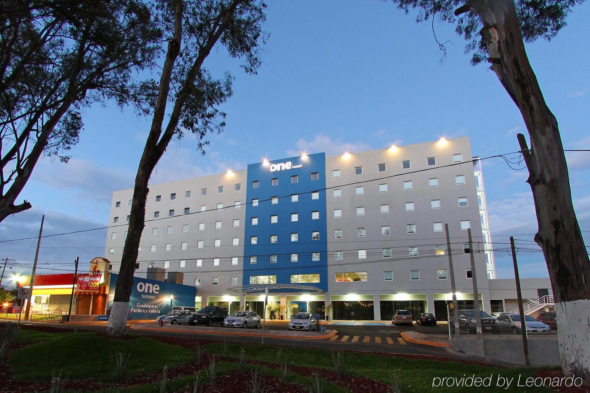 One Guadalajara Periferico Poniente Hotel Zapopan Bagian luar foto